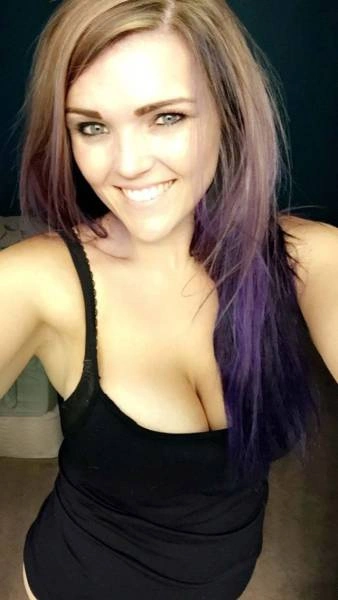 Чудові декольте (39 фото) – фото 31