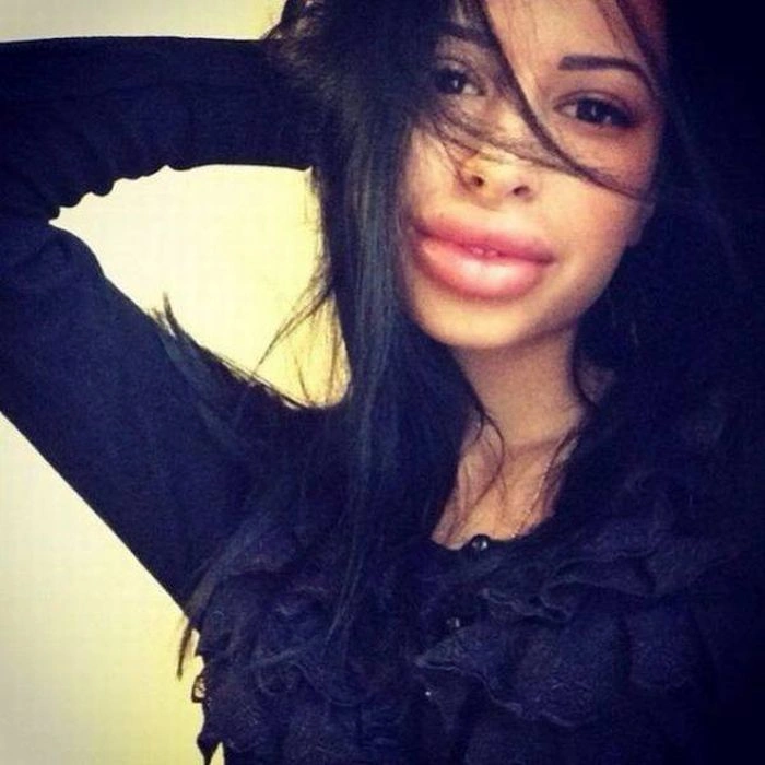 Дівчата, які переборщили з силіконом (45 фото) – фото 3