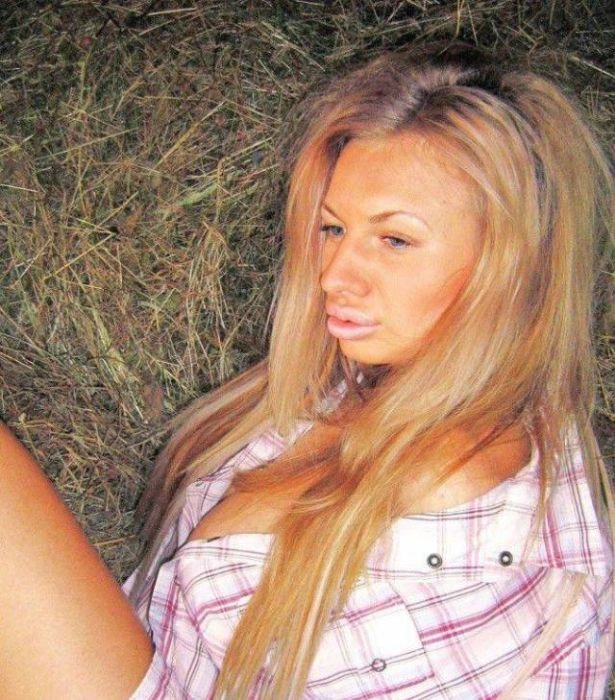 Дівчата, які переборщили з силіконом (45 фото) – фото 32