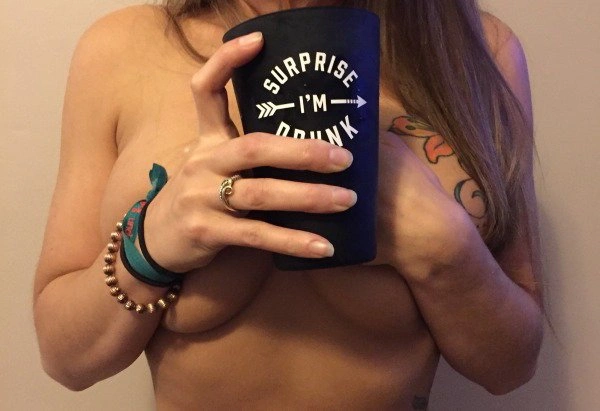 Дівчата, які не люблять бюстгальтери (40 фото) – фото 18