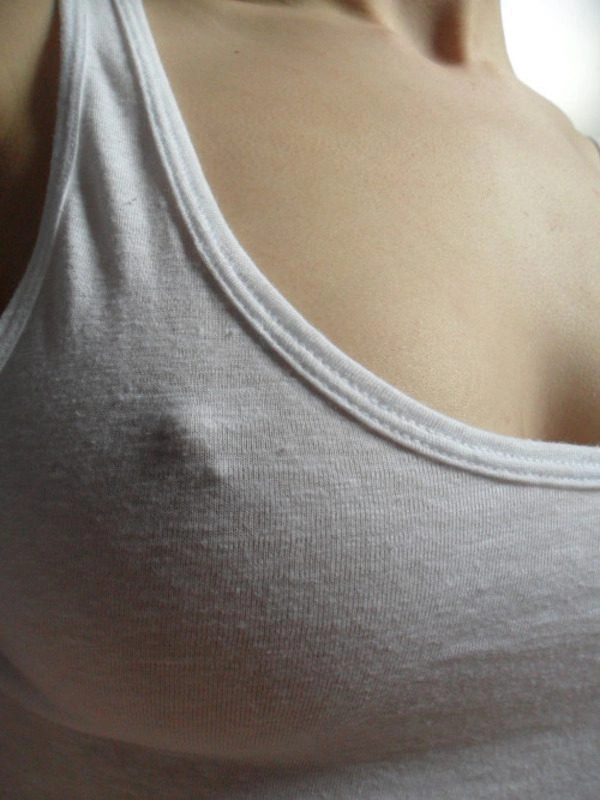 Дівчата, які не люблять бюстгальтери (40 фото) – фото 35