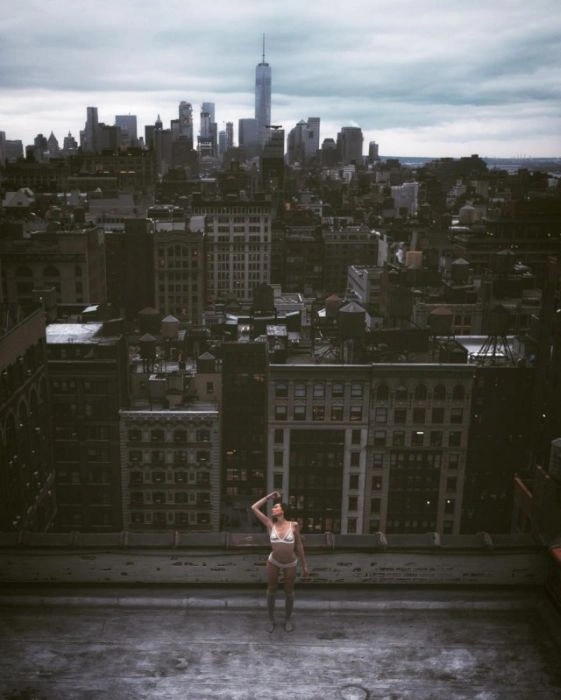 "Красуня і Нью-Йорк" - захоплююча фотосесія на дахах хмарочосів (23 фото) – фото 9