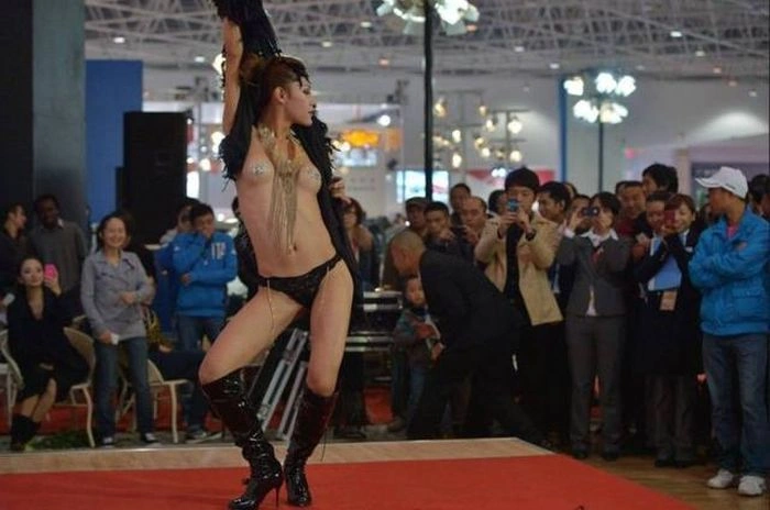 Підбірка еротичних шоу (52 фото) – фото 19