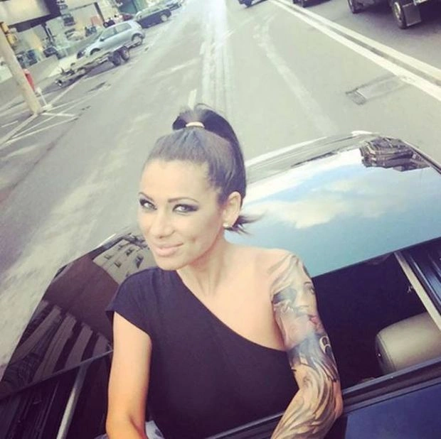 Чарівна румунська телеведуча Роксана Ванча (29 фото) – фото 7