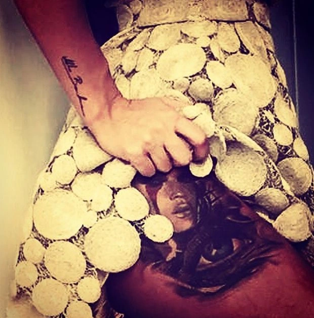 Чарівна румунська телеведуча Роксана Ванча (29 фото) – фото 12