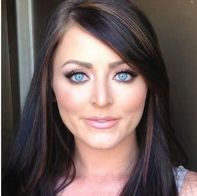 Порнозвізди без макіяжу перед зйомками (30 фото) – фото 6