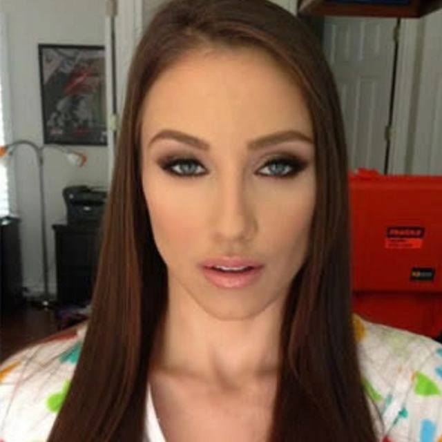 Порнозвізди без макіяжу перед зйомками (30 фото) – фото 22