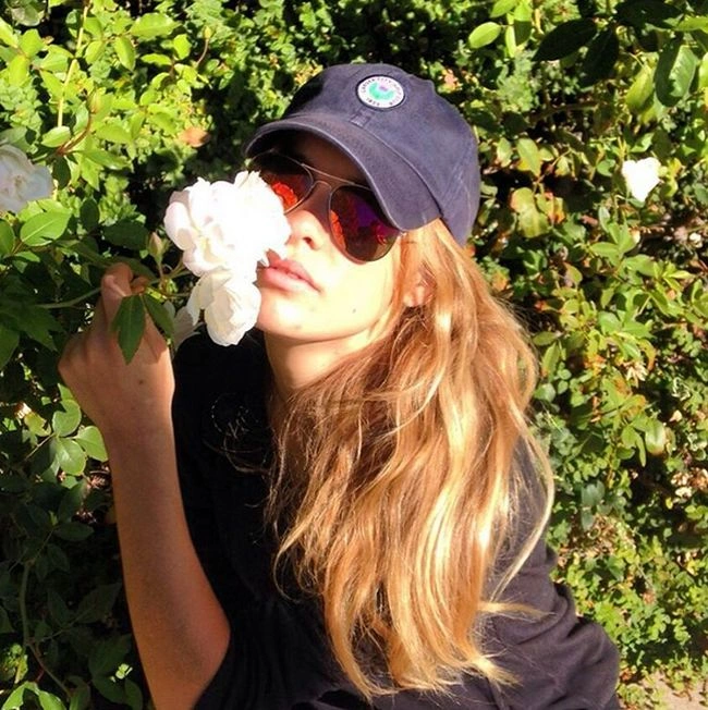 Емберлейт Вест та Крісті Гаррет стануть останніми "дівчатами місяця" журналу Playboy (20 фото) – фото 17