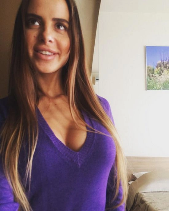 Діджея-госінспектора Елеонору Вербицьку (Елліс Секстон) звільнили через занадто сексуальну поведінку (17 фото) – фото 13