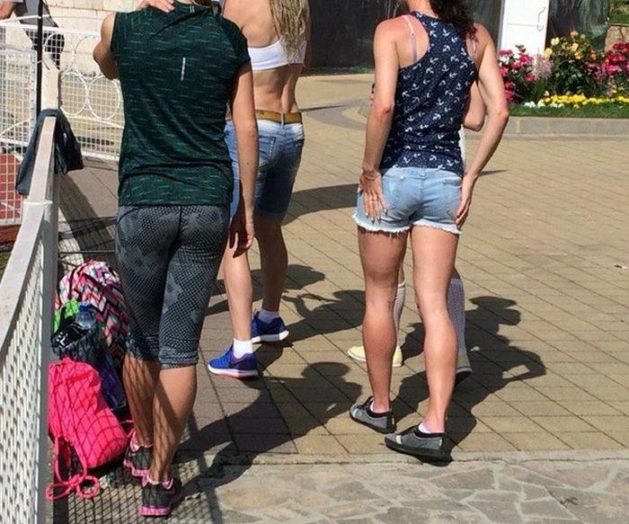 Фото дівчат, які потрапили на сторінки пабліків без їхньої відомості (40 фото) – фото 39