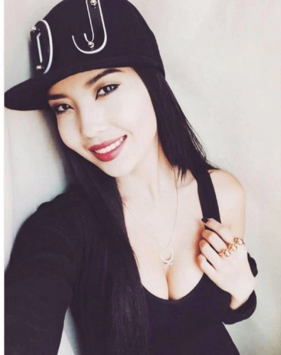 Монгольські дівчата в соціальних мережах (46 фото) – фото 16