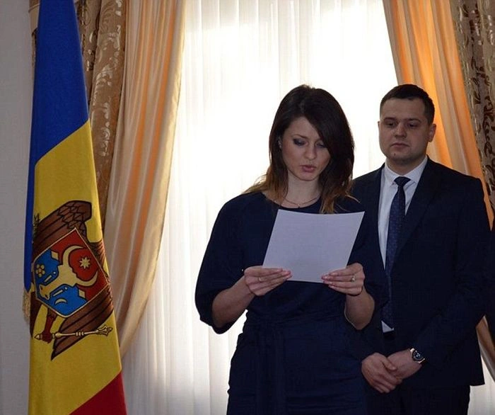 У Молдові живе найсексуальніша суддя (7 фото)