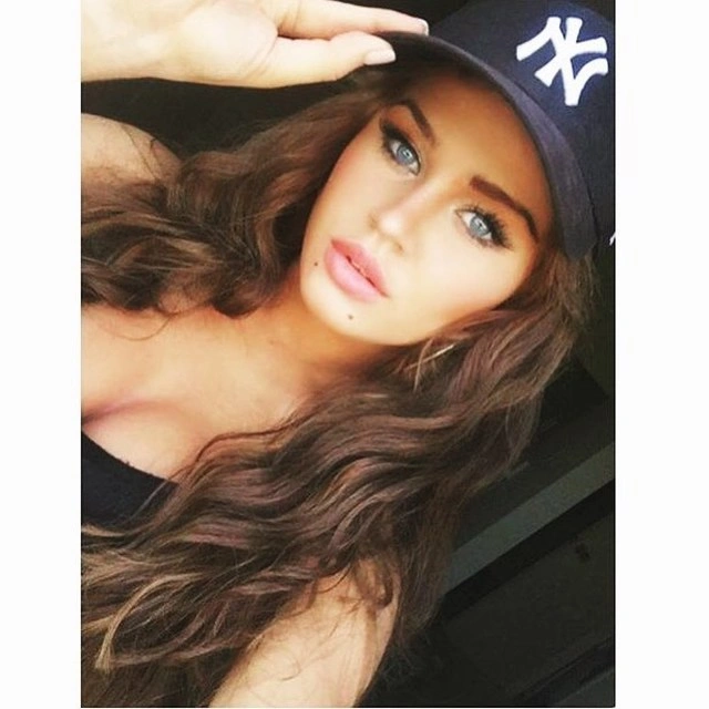 Розі Мак, дублерка Емілії Кларк у еротичних сценах, покинула серіал "Гра престолів" (27 фото) – фото 18