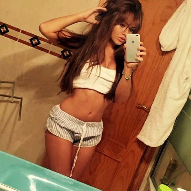 Розі Мак, дублерка Емілії Кларк у еротичних сценах, покинула серіал "Гра престолів" (27 фото) – фото 19