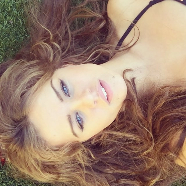 Розі Мак, дублерка Емілії Кларк у еротичних сценах, покинула серіал "Гра престолів" (27 фото) – фото 24