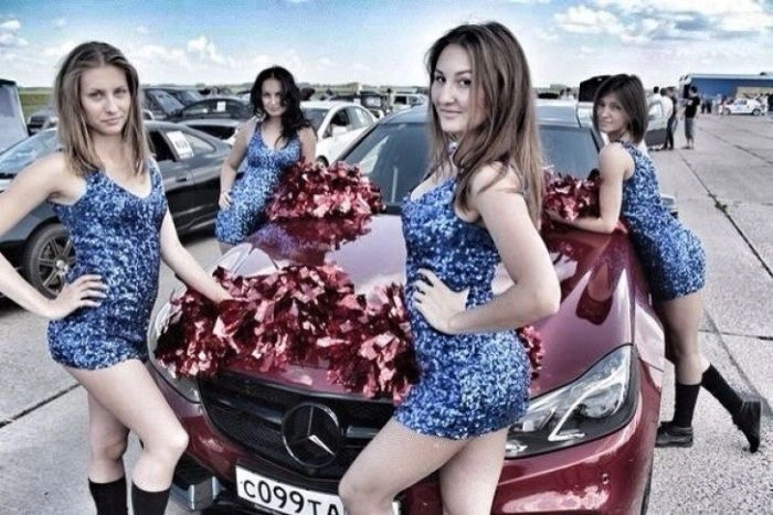 Алтайські чирлідерки влаштували страйк і відмовилися танцювати на матчах хокейного клубу "Алтай" (24 фото) – фото 8