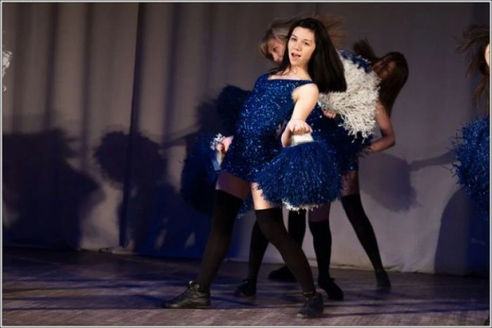 Алтайські чирлідерки влаштували страйк і відмовилися танцювати на матчах хокейного клубу "Алтай" (24 фото) – фото 16