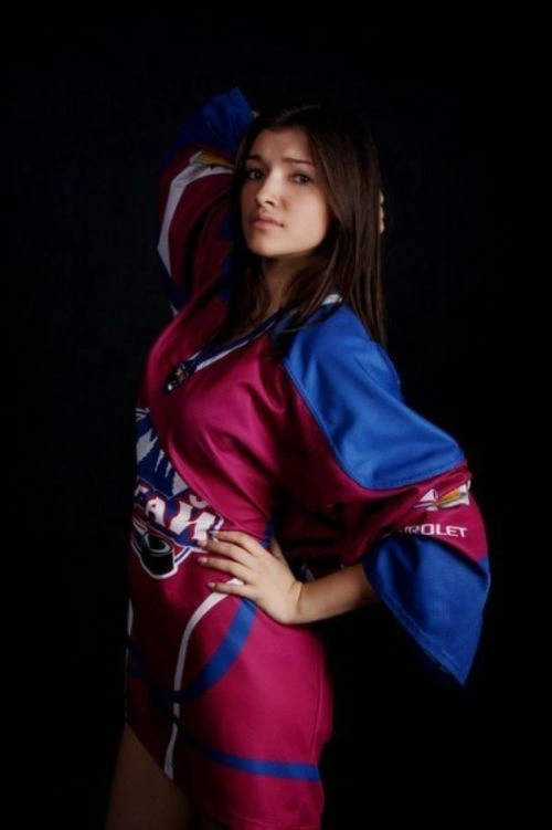 Алтайські чирлідерки влаштували страйк і відмовилися танцювати на матчах хокейного клубу "Алтай" (24 фото) – фото 23