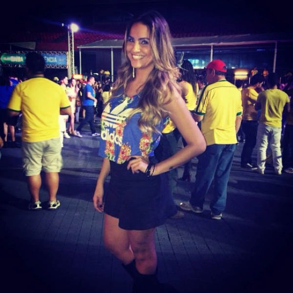 Привабливі вболівальниці футболу з усього світу. Частина 2 (41 фото) – фото 15