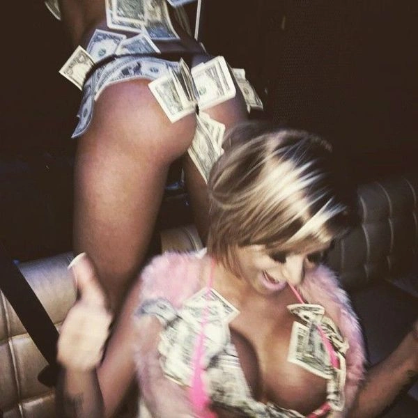 Смішні дівчата. Частина 11 (66 фото) – фото 7