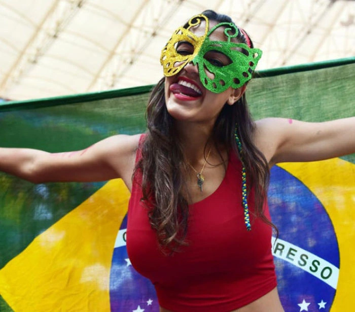 Футбольні фанатки Бразилії (55 фото) – фото 24