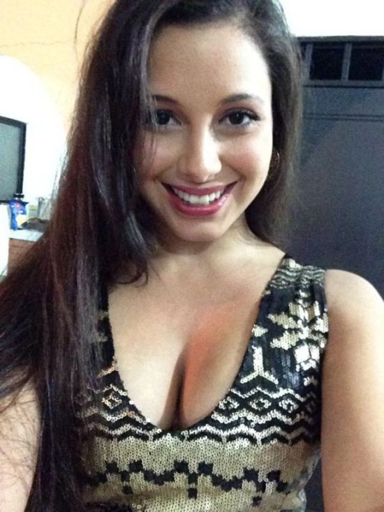 Дівчата, яким було нудно під час робочого часу (47 фото) – фото 27