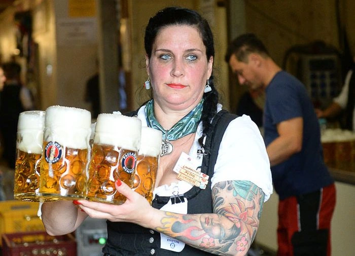 Фотозвіт: дівчата Октоберфесту (71 фото) – фото 14