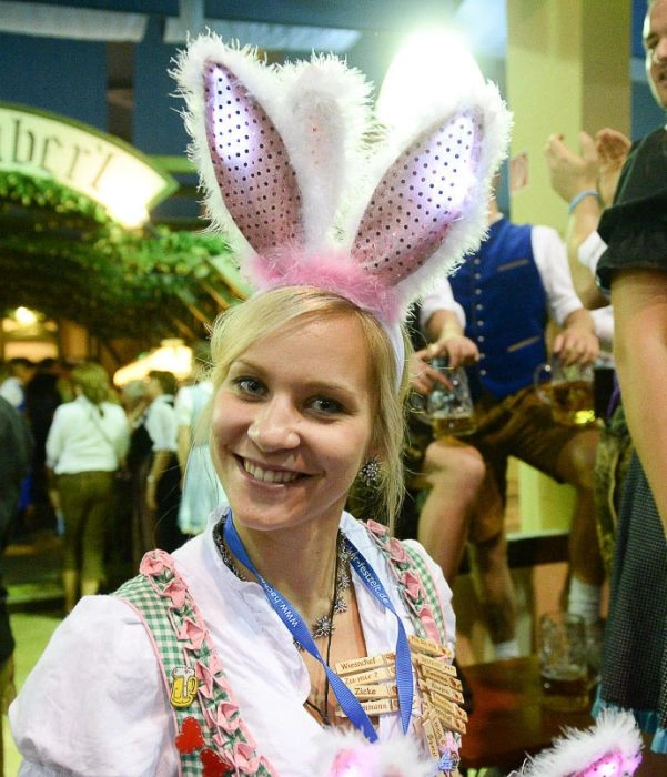 Фотозвіт: дівчата Октоберфесту (71 фото) – фото 15