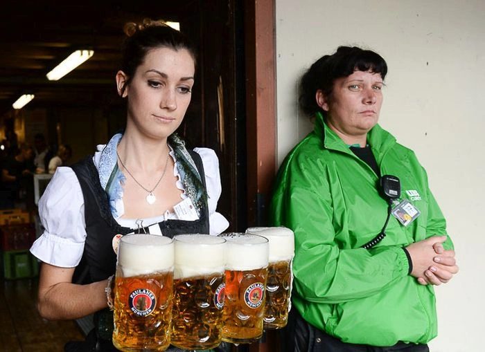 Фотозвіт: дівчата Октоберфесту (71 фото) – фото 41