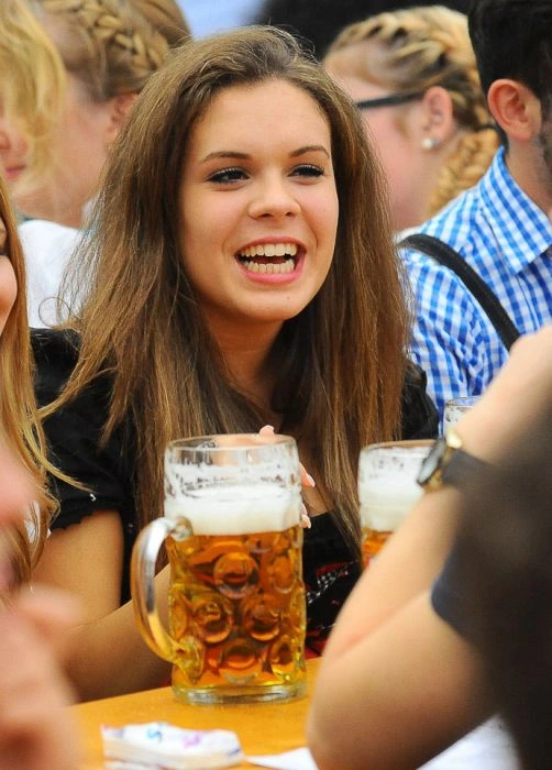 Фотозвіт: дівчата Октоберфесту (71 фото) – фото 44