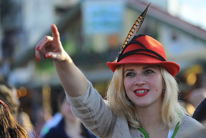 Фотозвіт: дівчата Октоберфесту (71 фото) – фото 49