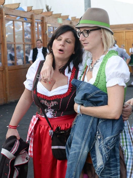 Фотозвіт: дівчата Октоберфесту (71 фото) – фото 50
