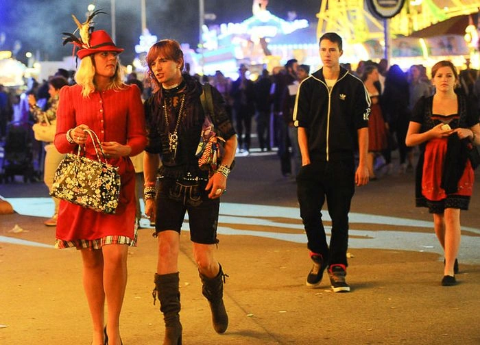 Фотозвіт: дівчата Октоберфесту (71 фото) – фото 54