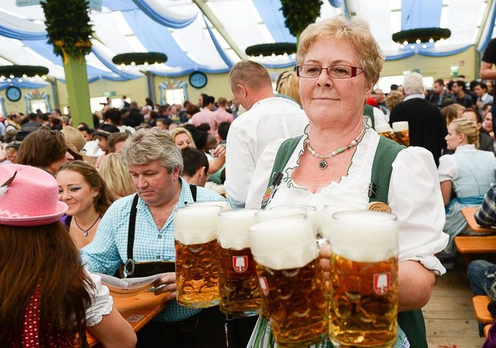 Фотозвіт: дівчата Октоберфесту (71 фото) – фото 59