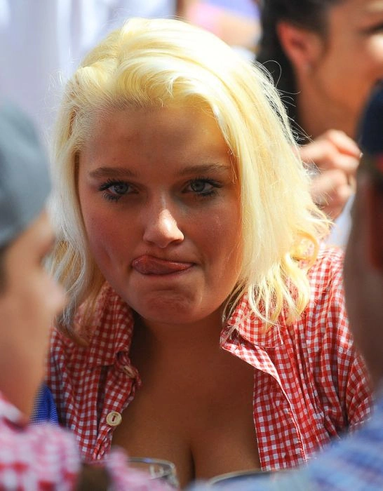 Фотозвіт: дівчата Октоберфесту (71 фото) – фото 63