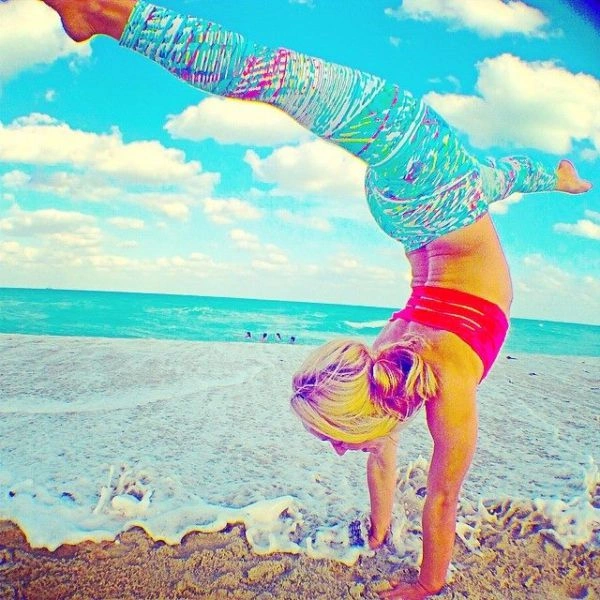 Кіно МакГрегор - сексуальний тренер з Аштанга йоги (46 фото) – фото 12