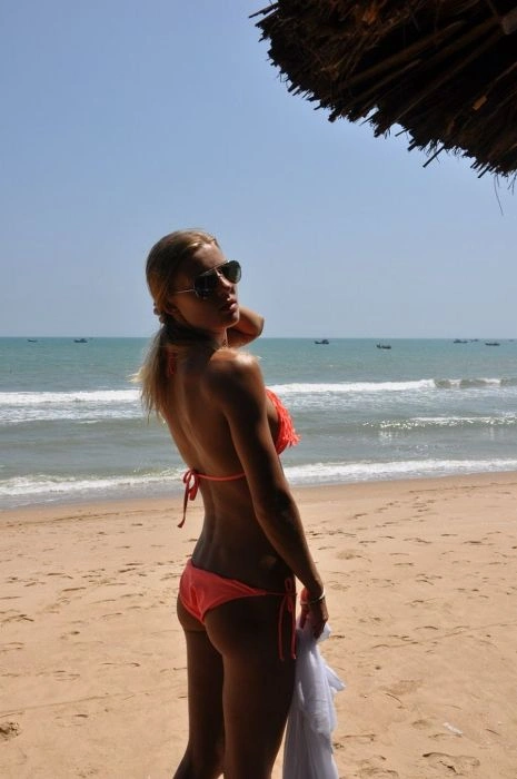 Вгадайте професію цієї крихітної дівчини (20 фото) – фото 8