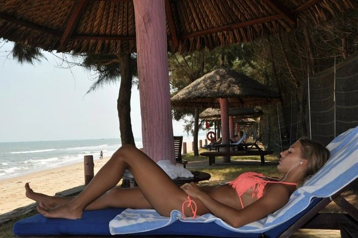 Вгадайте професію цієї крихітної дівчини (20 фото) – фото 9