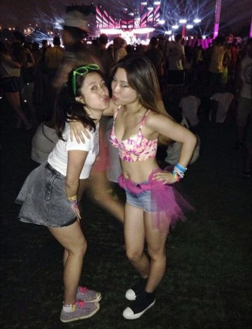 Дівчата з музичного фестивалю (35 фото) – фото 2