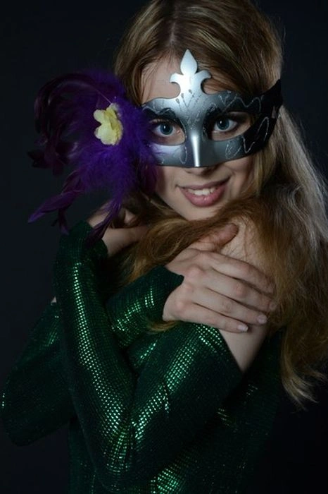 Загадка дня: вгадайте професію цієї дівчини (42 фото) – фото 2