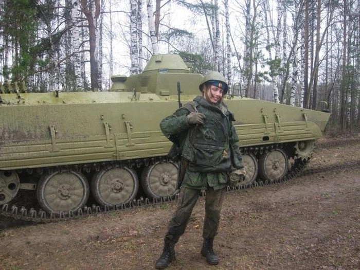 Загадка дня: вгадайте професію цієї дівчини (42 фото) – фото 11