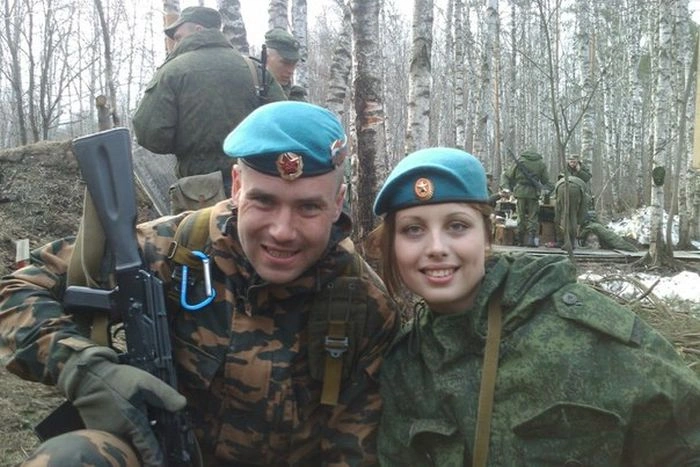 Загадка дня: вгадайте професію цієї дівчини (42 фото) – фото 13