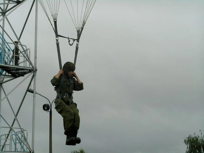 Загадка дня: вгадайте професію цієї дівчини (42 фото) – фото 21