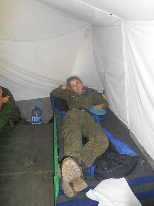 Загадка дня: вгадайте професію цієї дівчини (42 фото) – фото 29