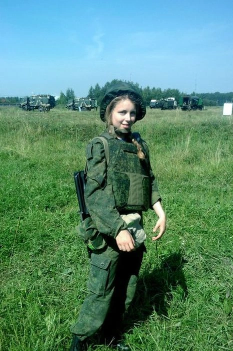 Загадка дня: вгадайте професію цієї дівчини (42 фото) – фото 42