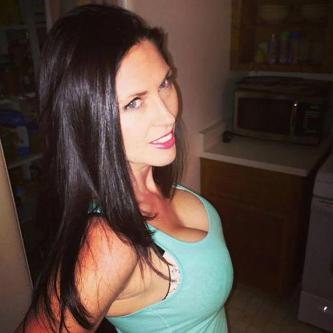 Сексуальні дівчата з великими грудьми (35 фото) – фото 11