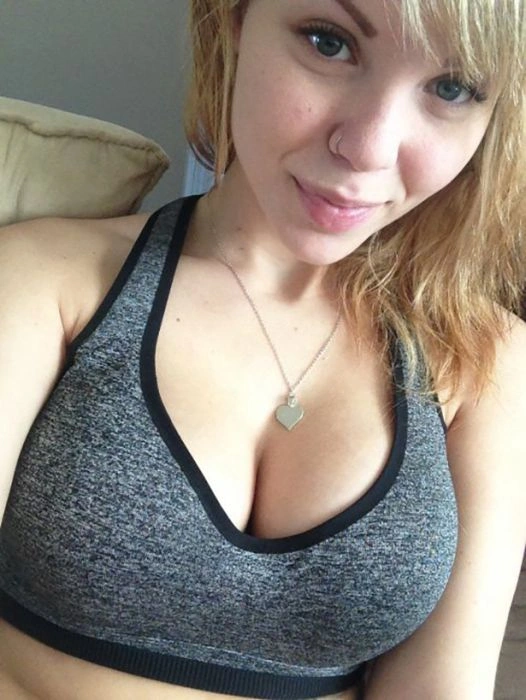 Сексуальні дівчата з великими грудьми (35 фото) – фото 13