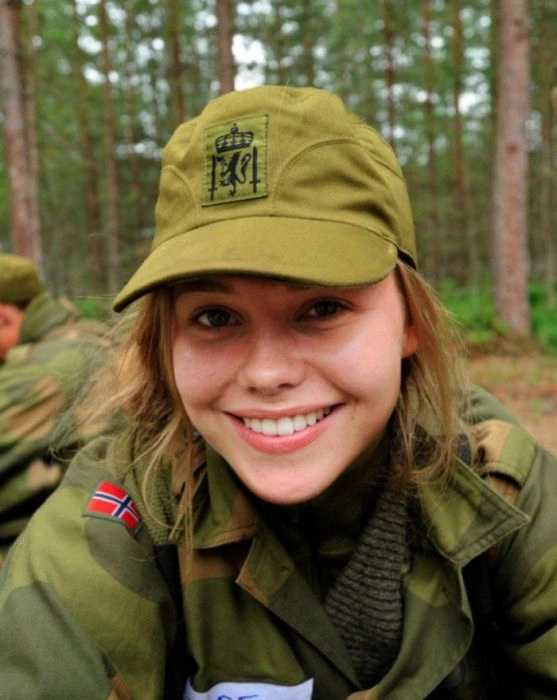 Норвезькі дівчата на службі в армії (45 фото) – фото 34