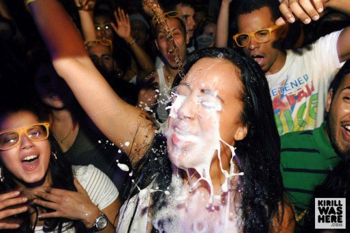 Дівчата і шампанське (35 фото) – фото 14