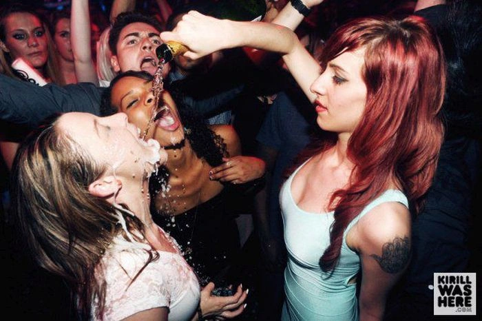 Дівчата і шампанське (35 фото) – фото 23